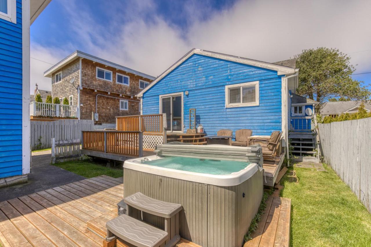 Pearl Off The Prom Villa Seaside Exterior photo